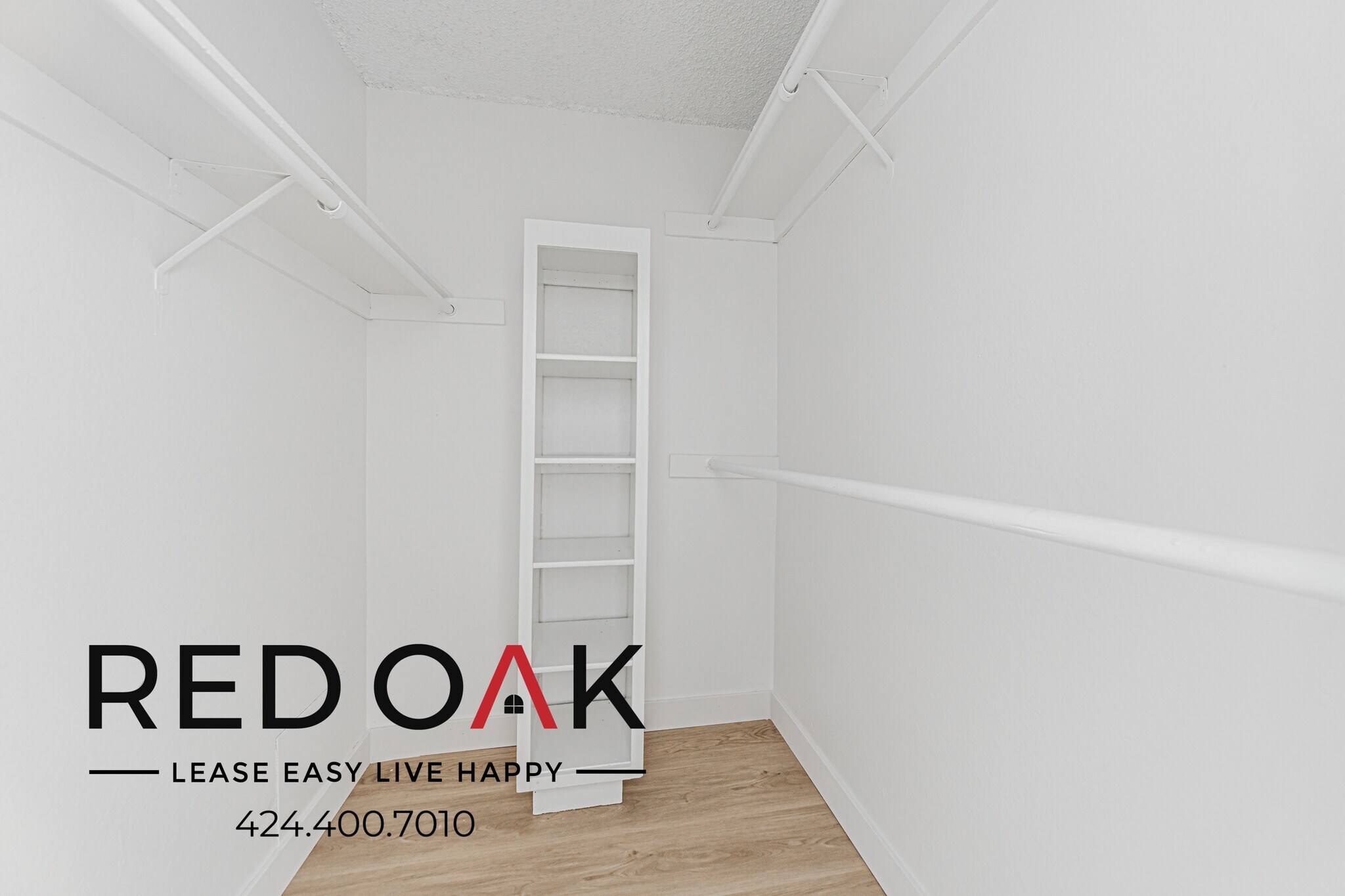 Building Photo - 8555 Independence Ave