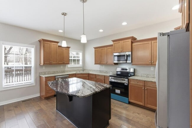 Building Photo - 1168 Autumn Ridge Dr