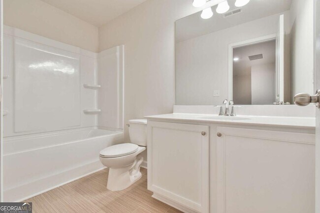 Building Photo - 4541 Bishops Ln