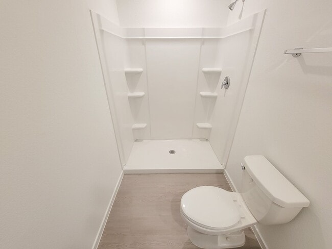 Building Photo - This lovely single-level home showcases a spacious open floorplan shared between the kitchen, din...