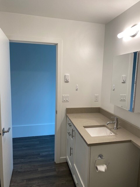 bathroom - 2331 Boylston Ave E