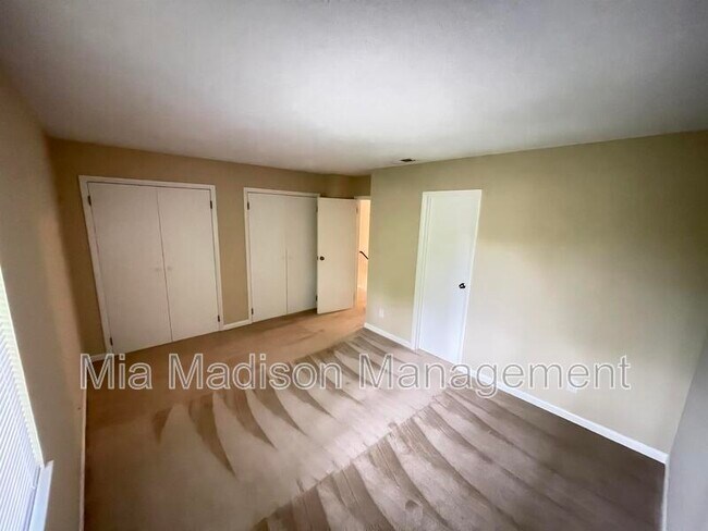 Building Photo - 10710 Egmont Rd