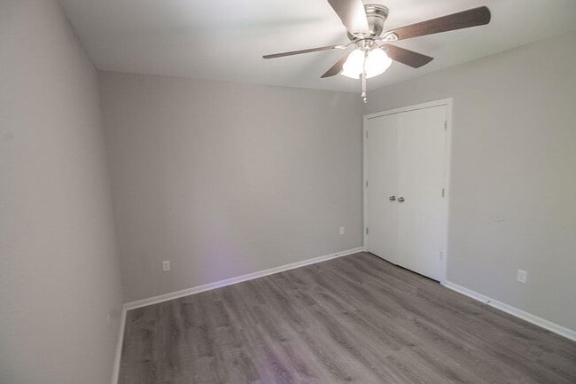 Building Photo - 1425 Greensboro Dr