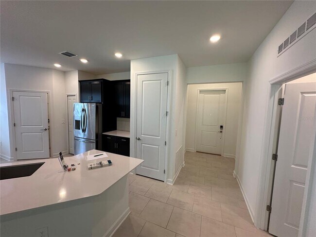 Building Photo - 4366 Eastminster Rd