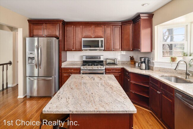 Building Photo - 3 br, 3 bath House - 7200 Old Chapel Drive