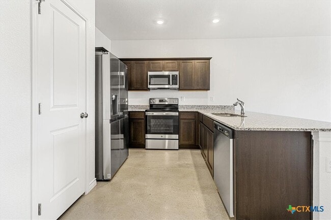 Building Photo - 1226 Lehmann Dr