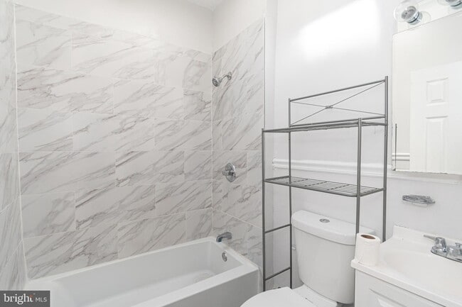 Building Photo - 409 Edgewood St