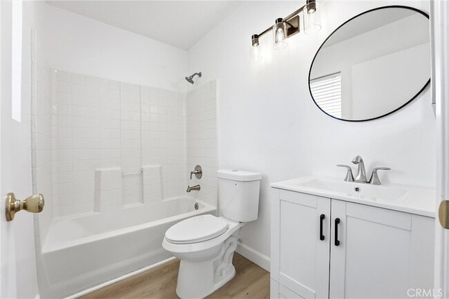 Building Photo - 2 Carlsbad Ln