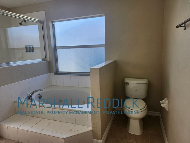 Building Photo - Single Family Home in Cape Coral - 4 Bedro...
