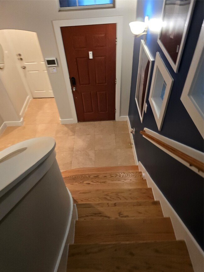 Building Photo - 5119 Oasis Park Ln