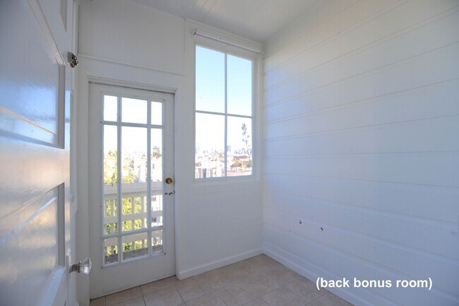 Building Photo - 20-24 Cumberland St