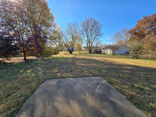 Building Photo - 710 Pembrook Pl