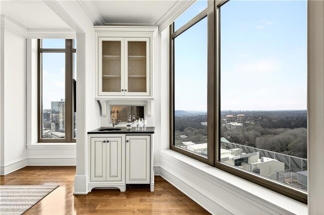 Building Photo - 3376 Peachtree Rd NE