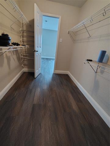 Building Photo - 8100 MacGregor Dr