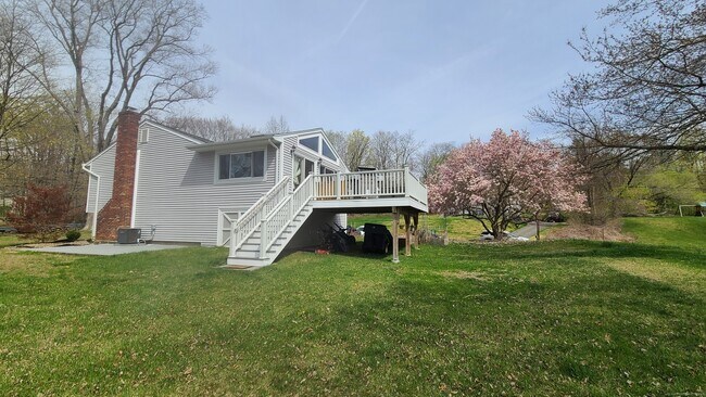 Building Photo - 19 Cornell Rd
