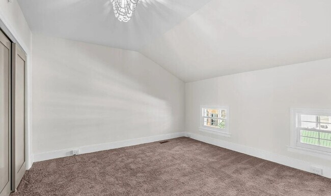 Building Photo - Coming Soon - Modern & Spacious 4 Bedroom,...