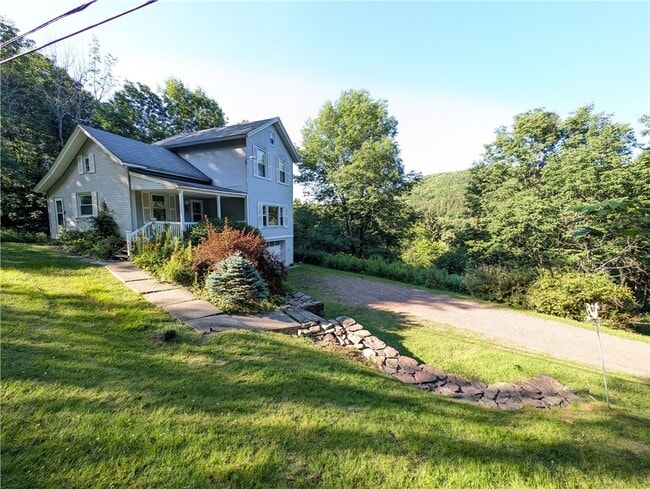 Building Photo - 378 Bell Hill Rd