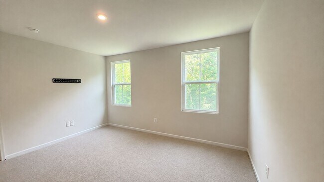 Building Photo - 2044 Petersen Way