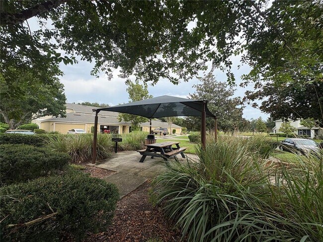 Building Photo - 7129 Red Lantern Dr