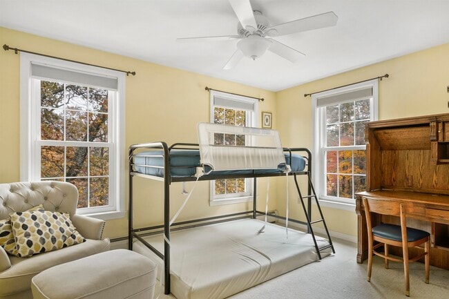 Building Photo - 13 Bear Hill Rd