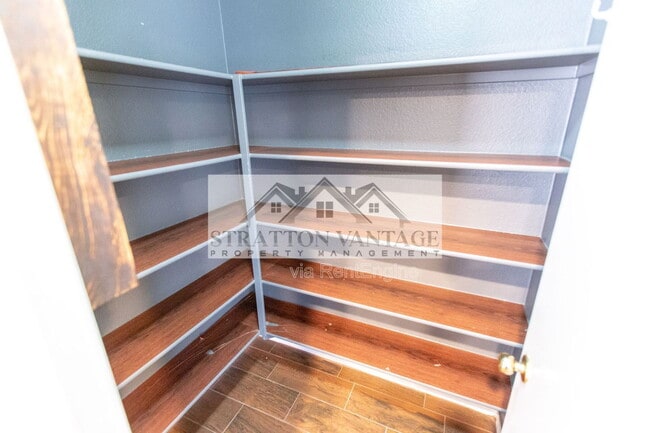 Building Photo - 9630 W Kingman St