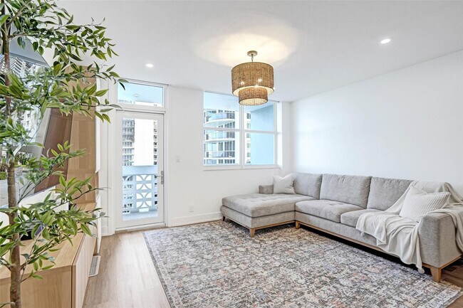 Building Photo - 4250 Galt Ocean Dr