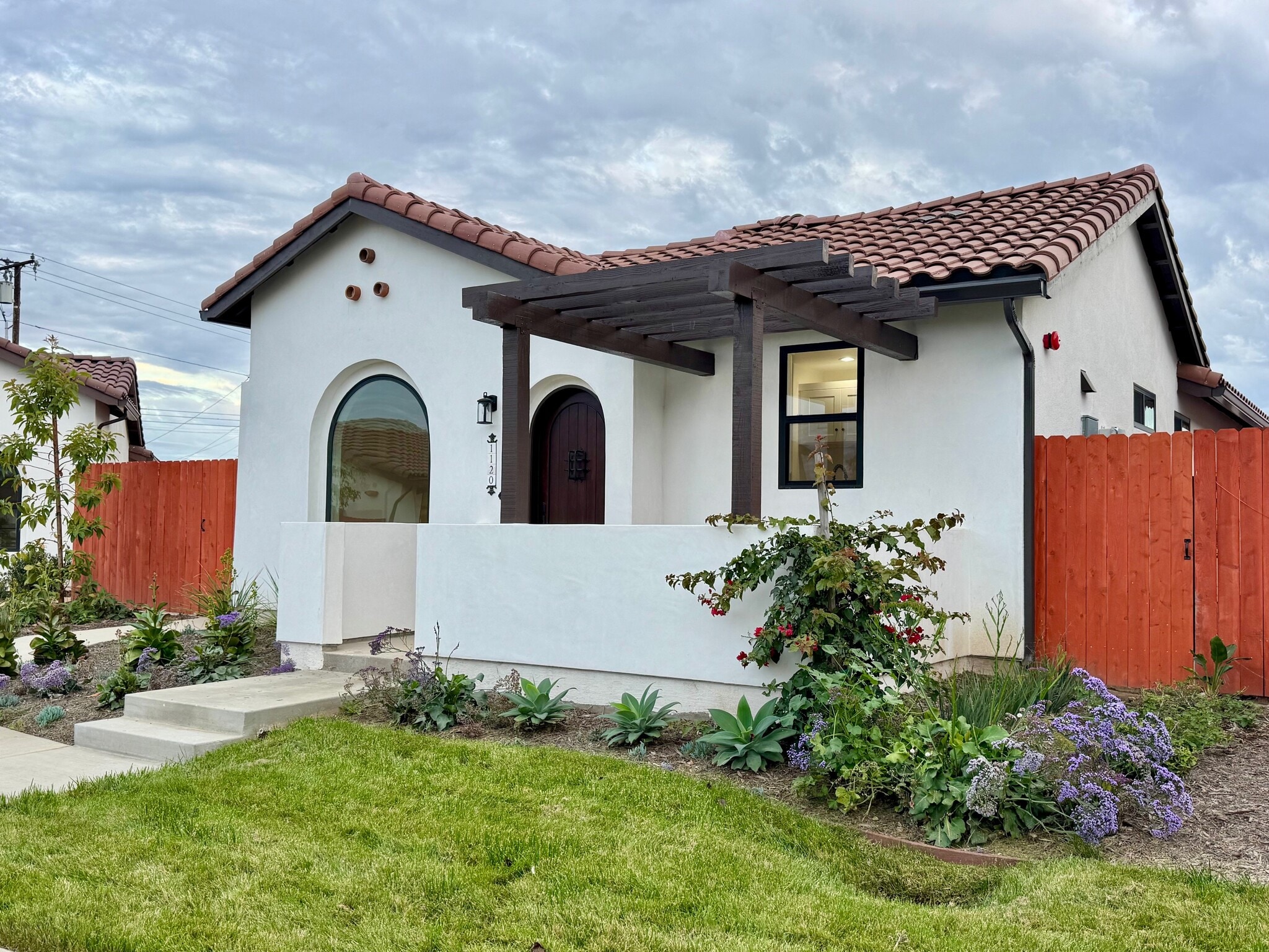 Building Photo - 1101 W 2nd St