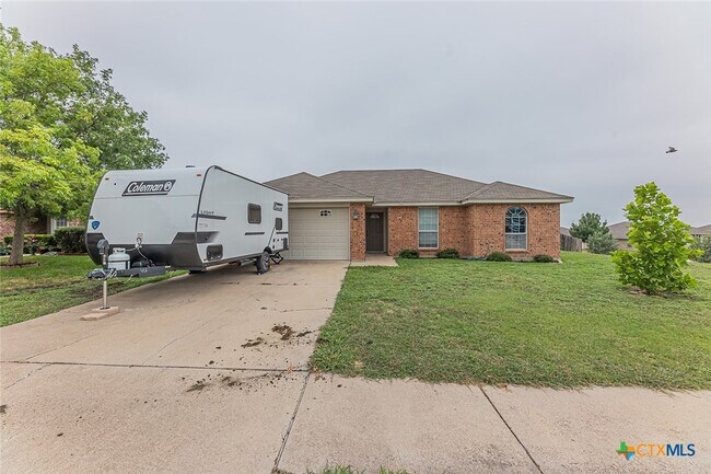 Primary Photo - 3301 Southhill Dr