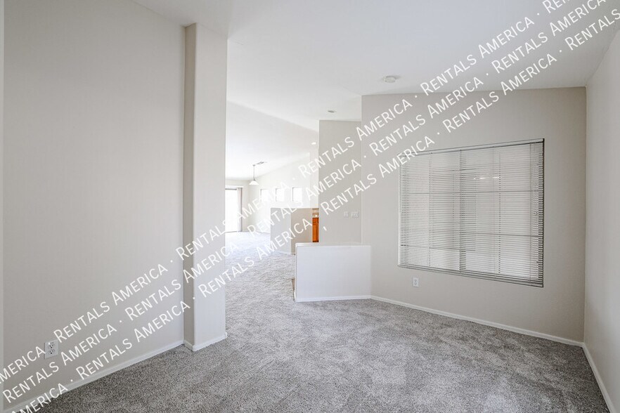 Building Photo - 6718 S Garnet Way