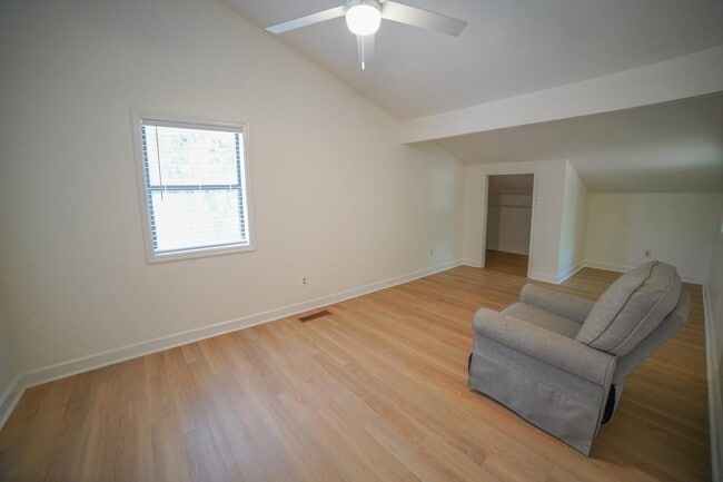 Building Photo - 2020 Cynthia Dr