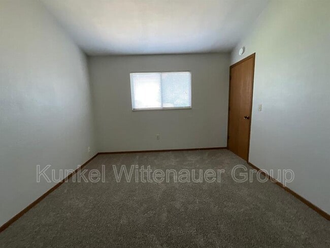 Building Photo - 218 Eagle Ridge