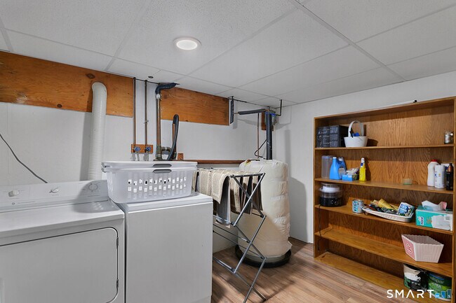 Building Photo - 44 Garden St