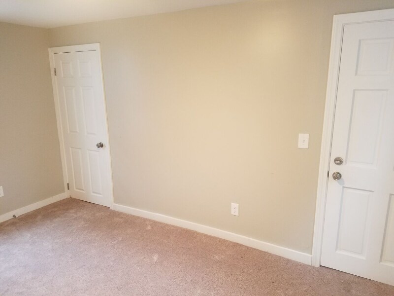 Building Photo - 68 Pearl St