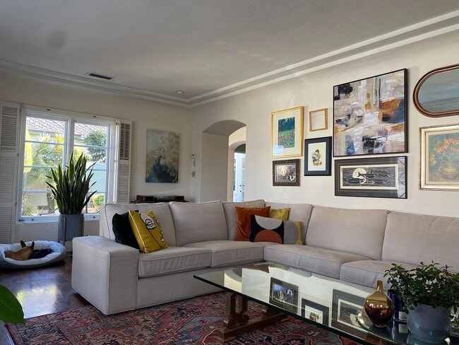 Building Photo - 4893 Niagara Ave