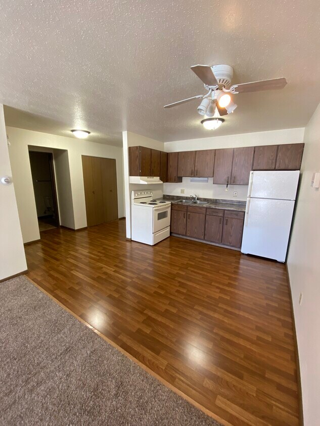 Summerset Apartments 1 2 Fargo Nd Apartment Finder