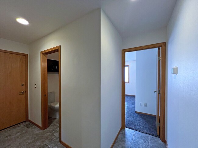 Building Photo - Stunning 4 Bedroom 2.5 Bath with Peek-a-Boo View of Puget Sound