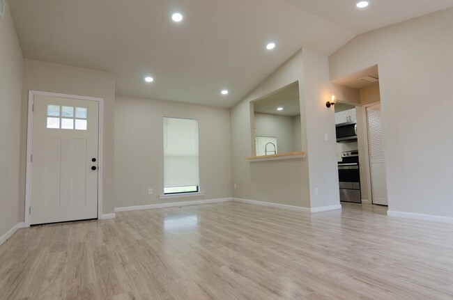 Building Photo - 1712 Rocky Pl Ct