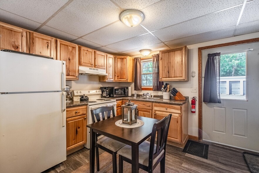 Building Photo - Summerhaven Apartments