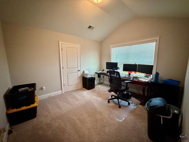 Building Photo - 404 Bella Notte Cir