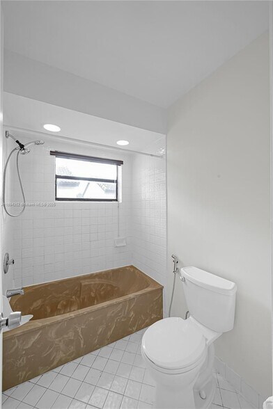 Building Photo - 15070 SW 49th Ln