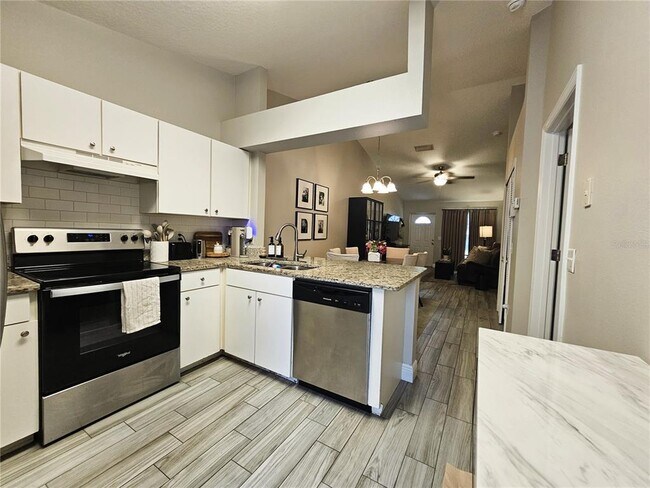 Building Photo - 602 S Grand Hwy