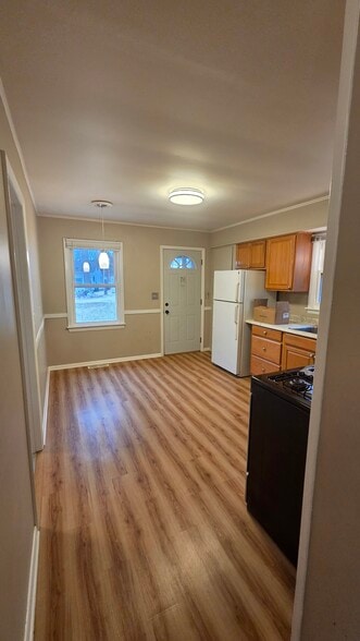 Building Photo - 1123 Lucille Ave