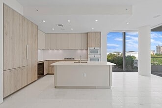 Building Photo - 200 Arkona Ct