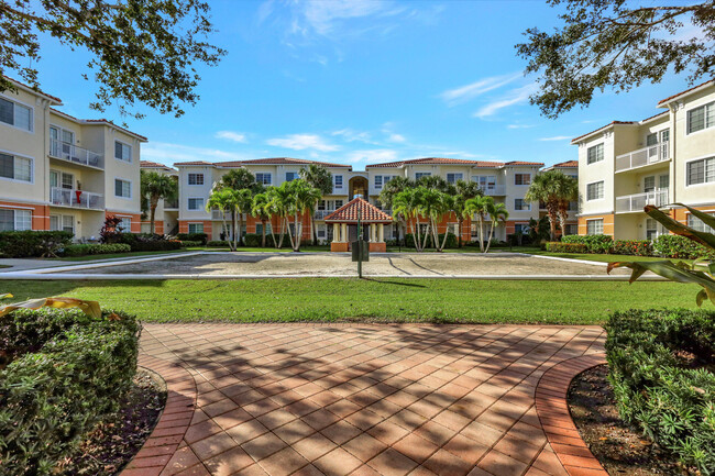 Building Photo - 9849 Baywinds Blvd