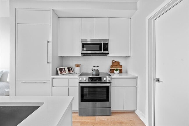 Building Photo - 191 Washington St