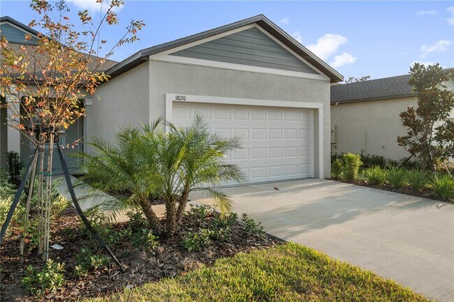 Building Photo - 18170 Pleasantview Blvd