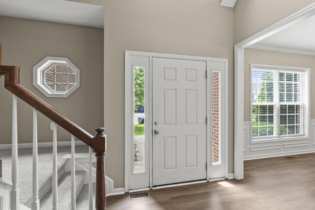 Building Photo - 777 Maidencane Dr