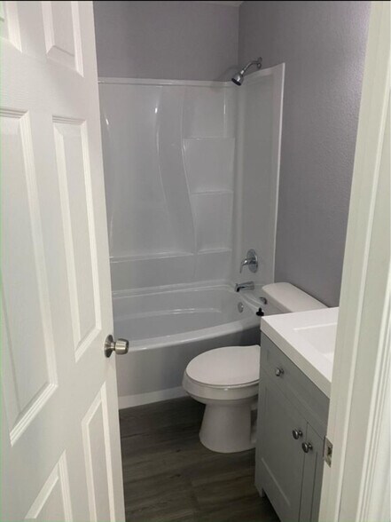 Building Photo - 3915 Cll Tereon