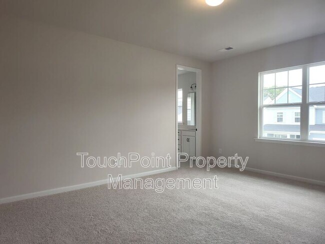 Building Photo - 5821 Wentwood Ct