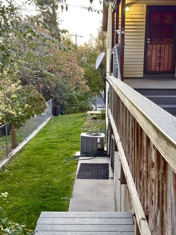 Building Photo - 7428 S 700 E